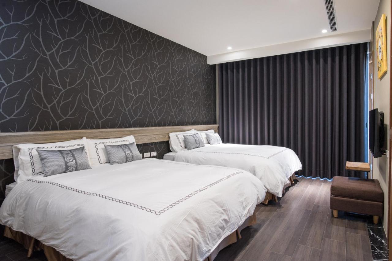 Tianli Hotel Тайнань Екстер'єр фото