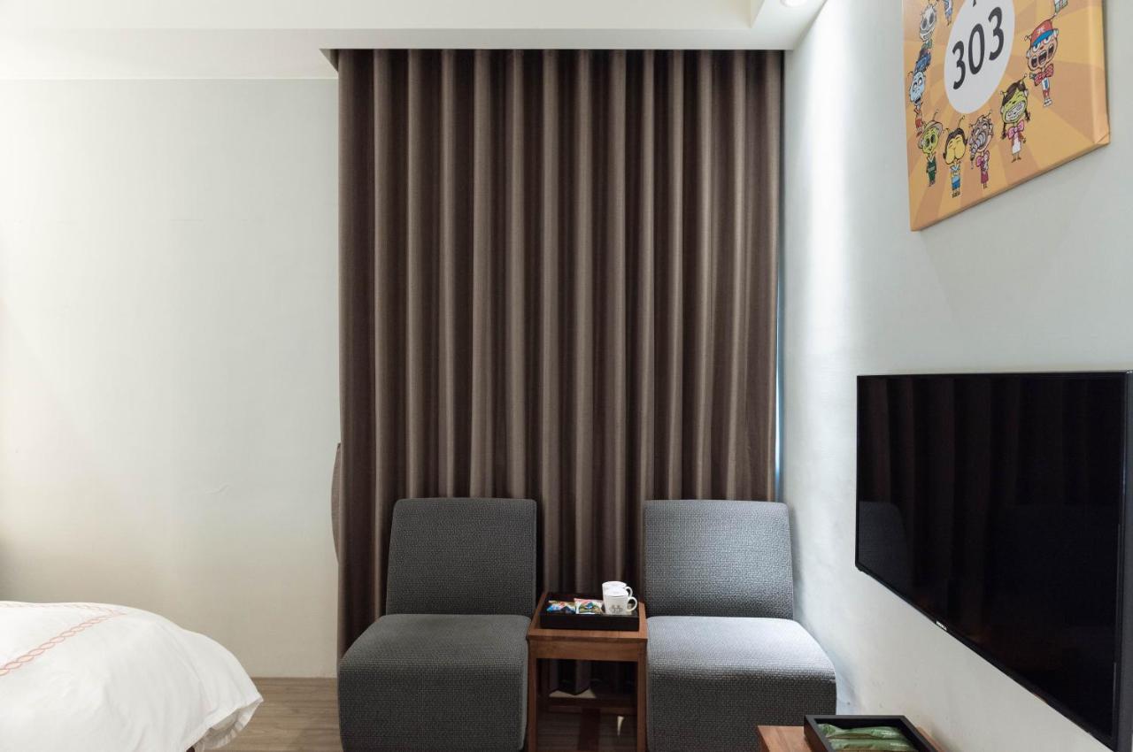 Tianli Hotel Тайнань Екстер'єр фото